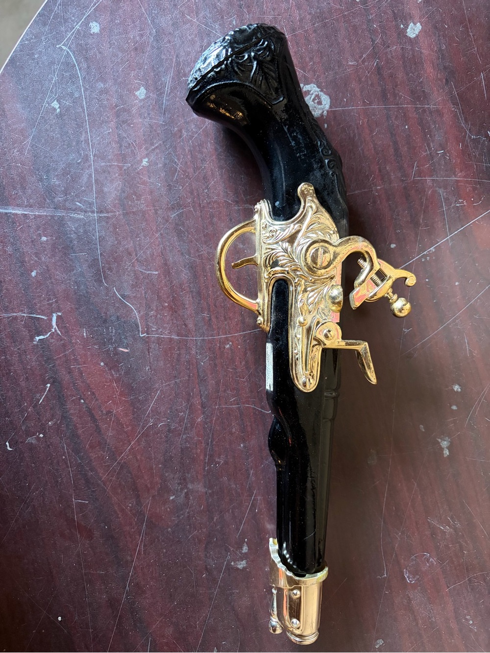 Avon Black and Gold Decorative Shaving Razor Handle